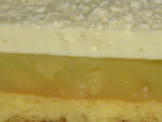 Ananasowiec z bitą śmietanką na biszkopcie - 11