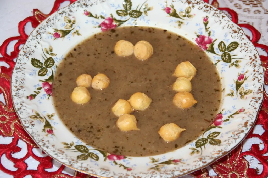 Wigilijna zupa grzybowa