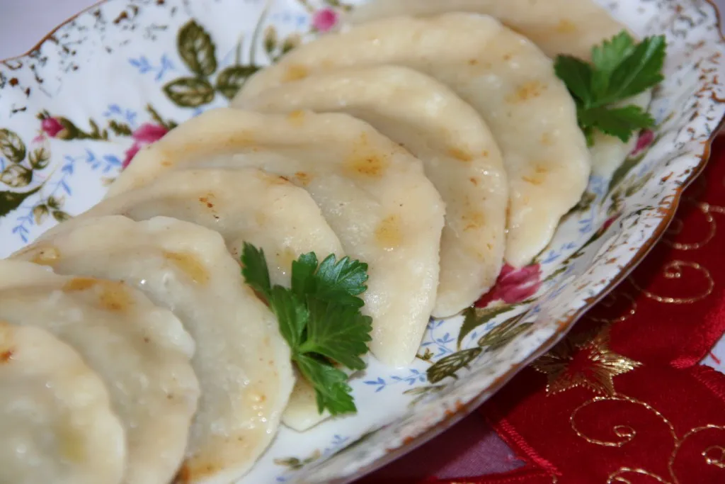 Pierogi z kapustą i grzybami
