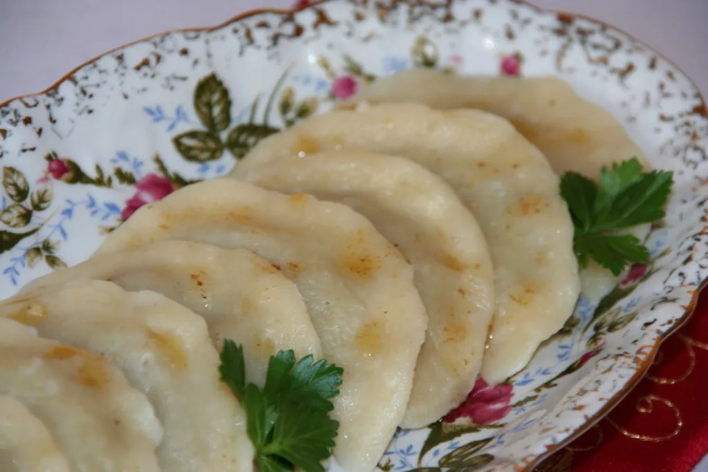 Pierogi z kapustą i grzybami