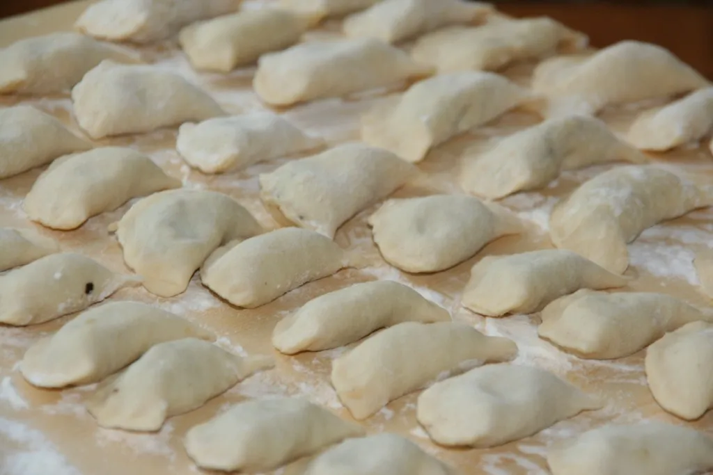 Pierogi z kapustą i grzybami