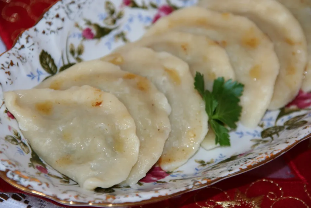 Pierogi z kapustą i grzybami