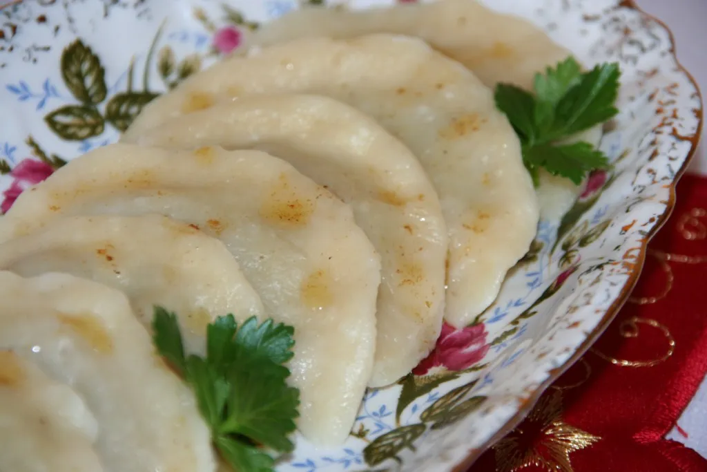 Pierogi z kapustą i grzybami