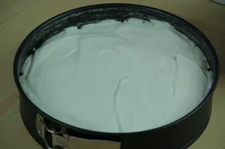 Wyśmienity tort wiśniowy z bitą śmietaną - 12