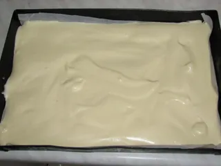Biszkopt z masą serową i pianką - 3