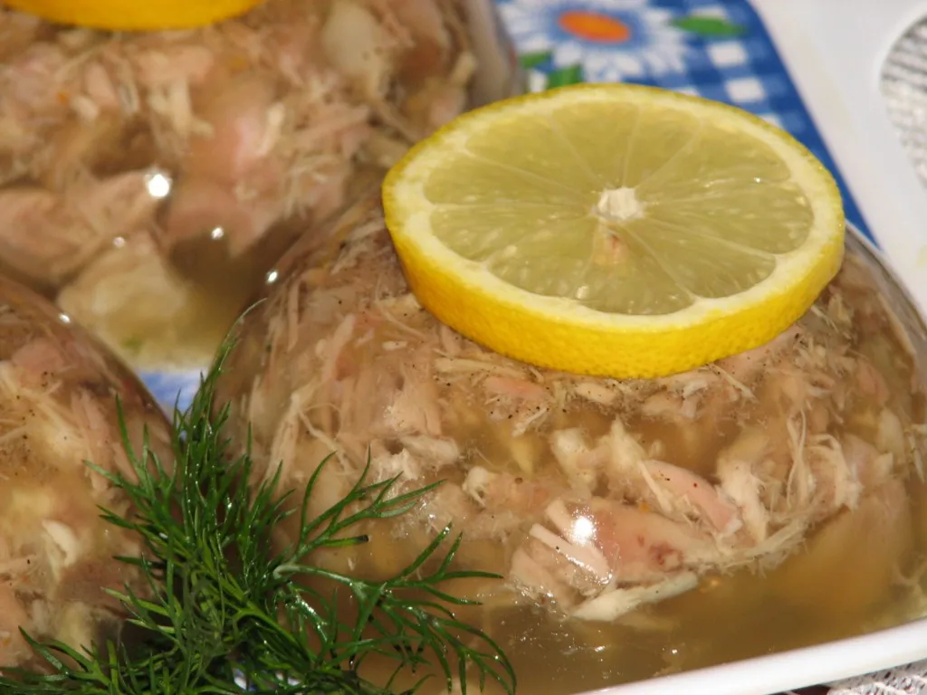 Galareta wieprzowo-drobiowa