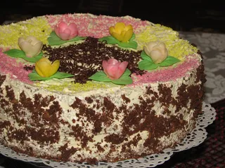 Tort kakaowy z masą chałwową - 14