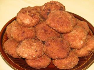 Kotlety mielone w słodkiej pelerynie - 12
