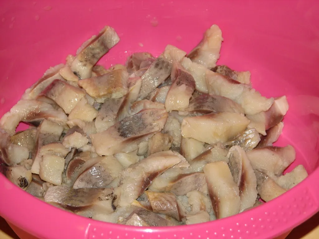 Śledziowo-pieczarkowa sałatka na Wielkanoc