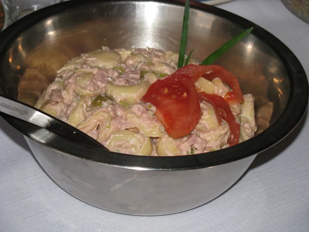 Sałatka z tortellini