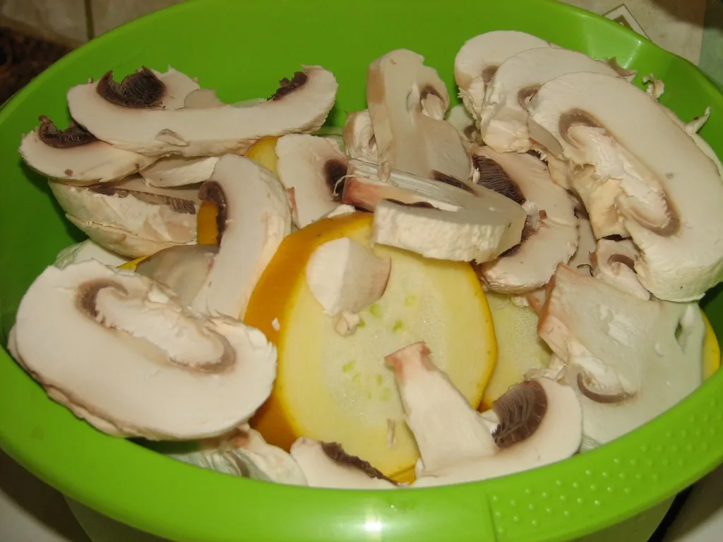 Cukinia z pieczarkami z grilla