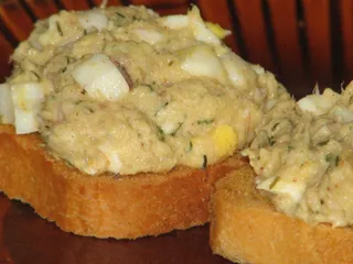 Dietetyczna pasta z wędzonej makreli i jajek - 2