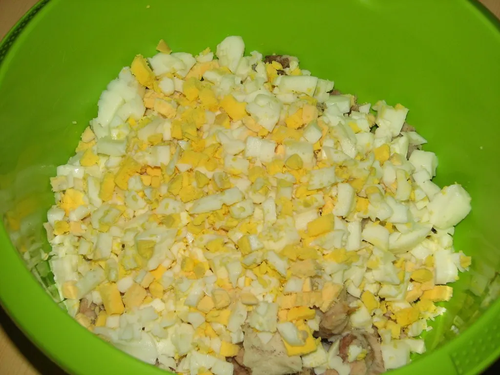 Dietetyczna pasta z wędzonej makreli i jajek