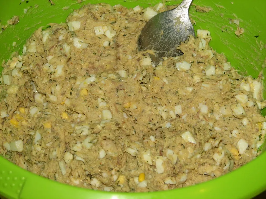 Dietetyczna pasta z wędzonej makreli i jajek