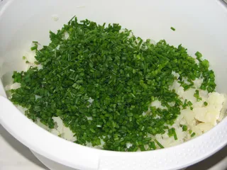Sałatka kalafiorowo-czosnkowa do grilla - 6