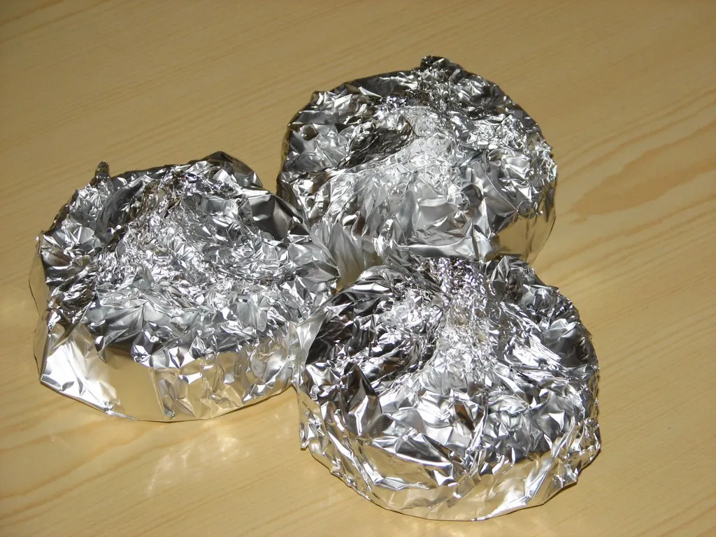 Czosnkowy camembert z grilla