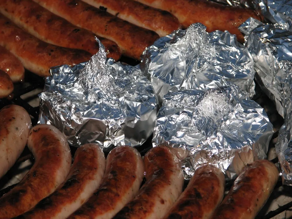 Czosnkowy camembert z grilla