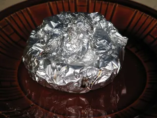 Czosnkowy camembert z grilla - 8