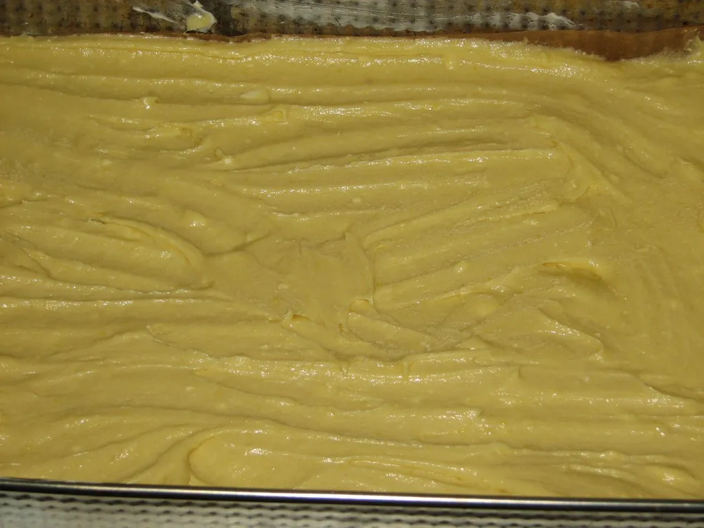 Szybkie i smaczne ciasto z rabarbarem