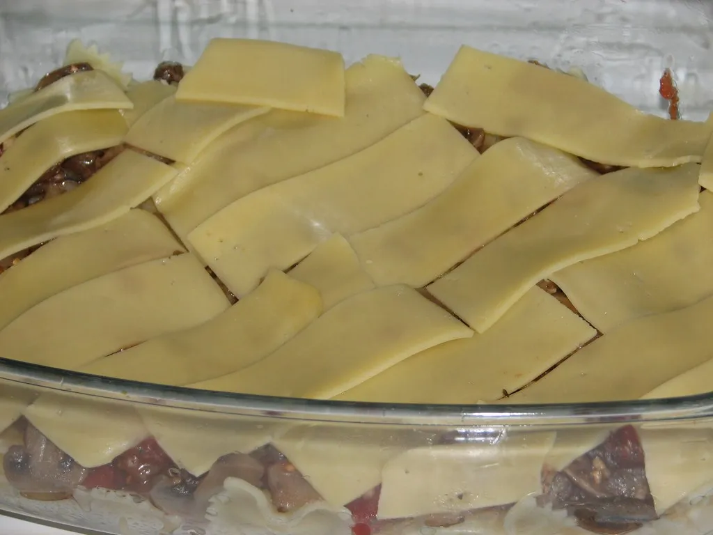 Zapiekanka wegetariańska z makaronem