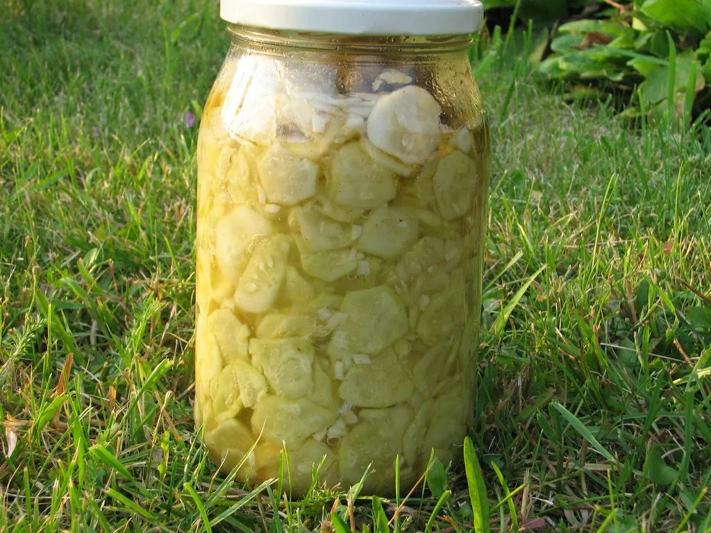 Czosnkowe ogóreczki