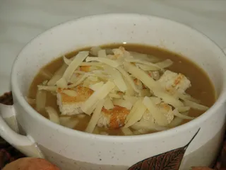 Zupa cebulowa krem z grzankami - 11