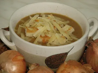 Zupa cebulowa krem z grzankami - 3