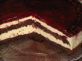Tort serowo-wiśniowy z galaretką - 1