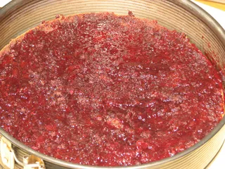 Tort serowo-wiśniowy z galaretką - 5