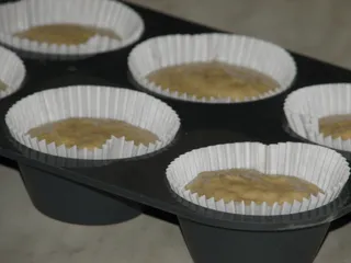 Orzechowe muffinki z lukrem - 11