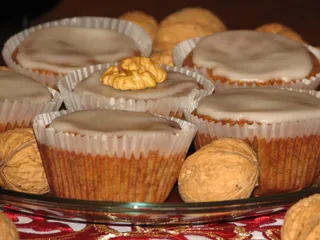 Orzechowe muffinki z lukrem - 3