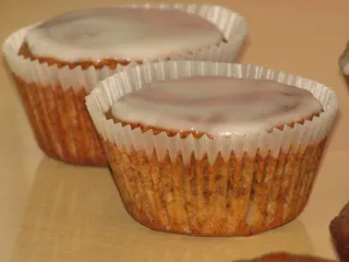 Orzechowe muffinki z lukrem - 24