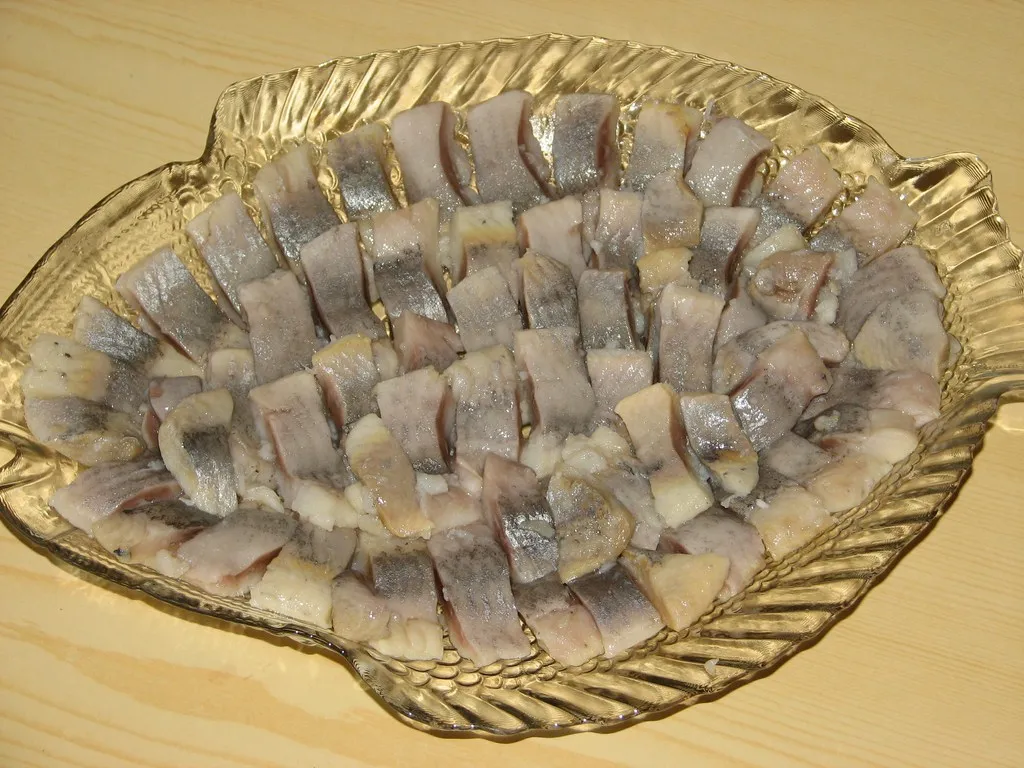 Śledzie z czosnkiem