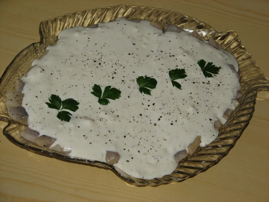 Śledzie z czosnkiem