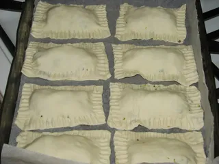 Pakieciki z brokułem i pieczarkami w cieście francuskim - 9