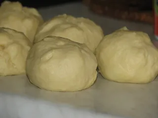 Szybkie pączki z lodówki - 6