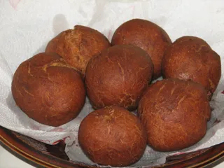 Szybkie pączki z lodówki - 8