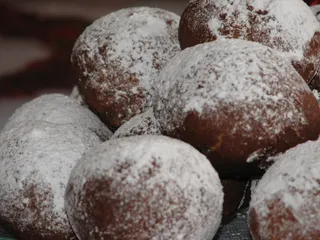 Szybkie pączki z lodówki - 9