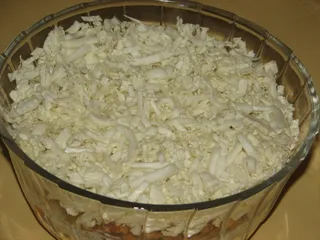 Sałatka z kapusty pekińskiej, mielonego mięsa i mozzarelli - 9