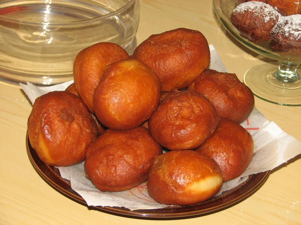 Pączki na gazowanej wodzie