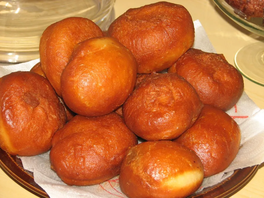 Pączki na gazowanej wodzie