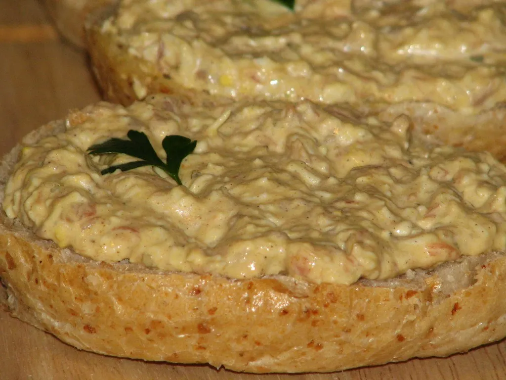 Pasta z wędzonego łososia