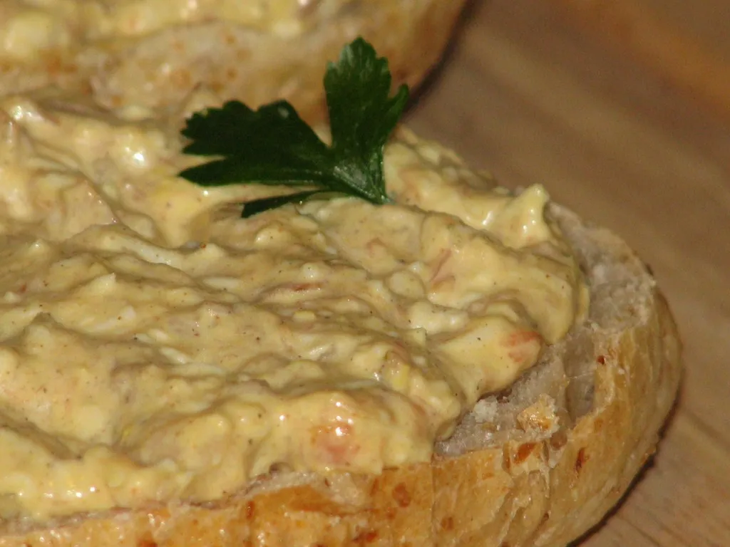 Pasta z wędzonego łososia