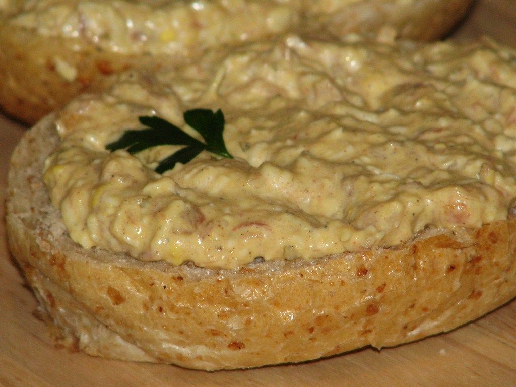 Pasta z wędzonego łososia