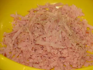 Pakieciki z szynką i żółtym serem w cieście francuskim - 3