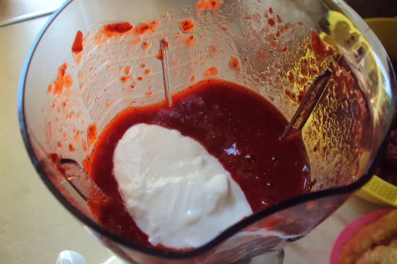 Kefir truskawkowy