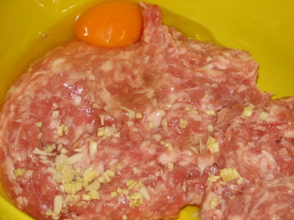 Kotlety z mięsa mielonego i soczewicy