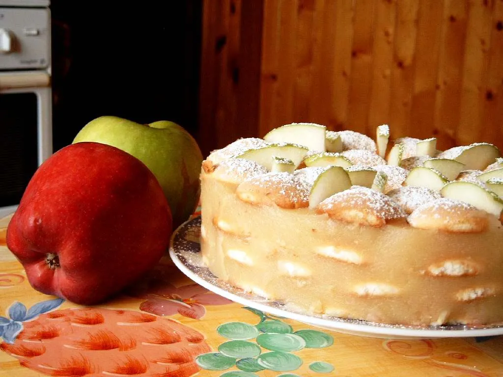Babka z jabłek