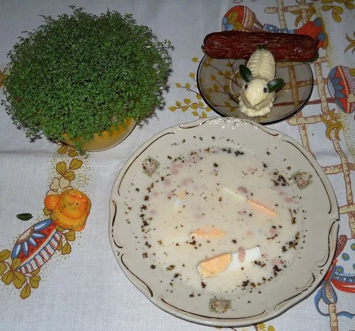 Żurek z jajkiem