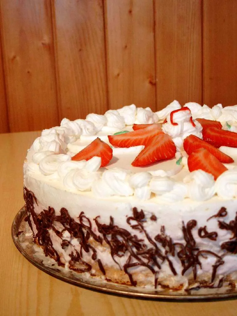 Tort truskawkowy
